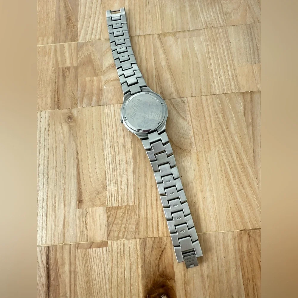 Fossil brand model